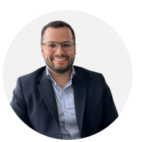 Dr. Patrick Erak Otárola